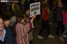Una imagen de la multitudinaria manifestación de esta tarde de viernes. /SN