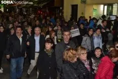 Una imagen de la multitudinaria manifestación de esta tarde de viernes. /SN