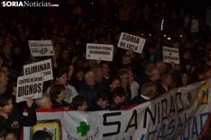 Una imagen de la multitudinaria manifestación de esta tarde de viernes. /SN