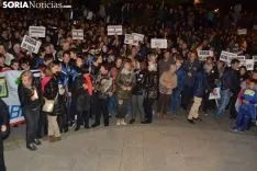 Una imagen de la multitudinaria manifestación de esta tarde de viernes. /SN