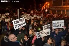Una imagen de la multitudinaria manifestación de esta tarde de viernes. /SN