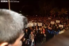 Una imagen de la multitudinaria manifestación de esta tarde de viernes. /SN
