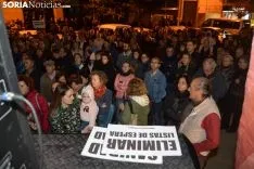 Una imagen de la multitudinaria manifestación de esta tarde de viernes. /SN