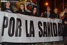 Una imagen de la multitudinaria manifestación de esta tarde de viernes. /SN