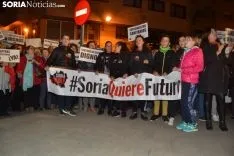 Una imagen de la multitudinaria manifestación de esta tarde de viernes. /SN