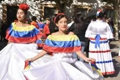 Desfile de las XX Jornadas Interculturales.