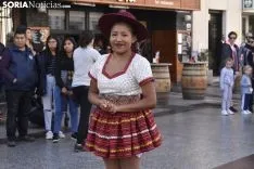 Desfile de las XX Jornadas Interculturales.