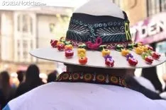 Desfile de las XX Jornadas Interculturales.