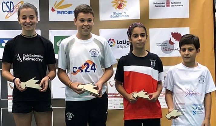 Barrios, (2º izda.) en lo alto del podio. /CBS-CS24