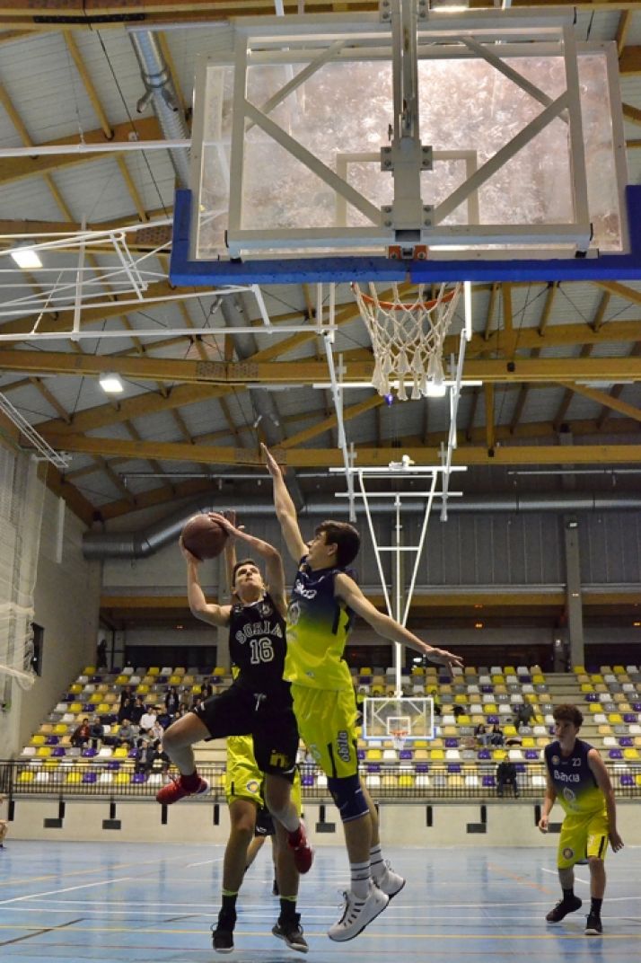 El Soria Baloncesto sigue sumando con dificultad