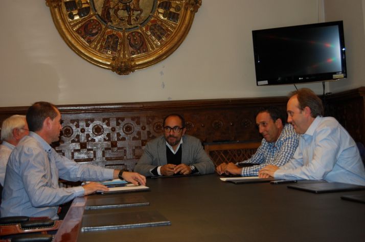 La Diputación subvencionará al sector porcino para que puedan adaptarse a la nueva normativa de purines