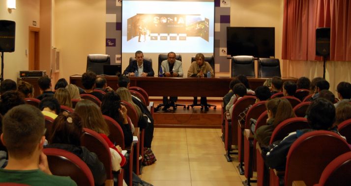 Alumnos de la Complutense visitan la Diputación