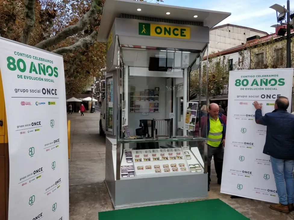 Foto 7 - La ONCE instala en Soria su nuevo quisco &ldquo;m&aacute;s cercano, accesible y ecol&oacute;gico&rdquo;