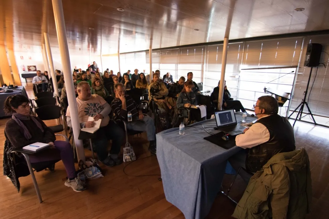 Imágenes de la ponencia. 