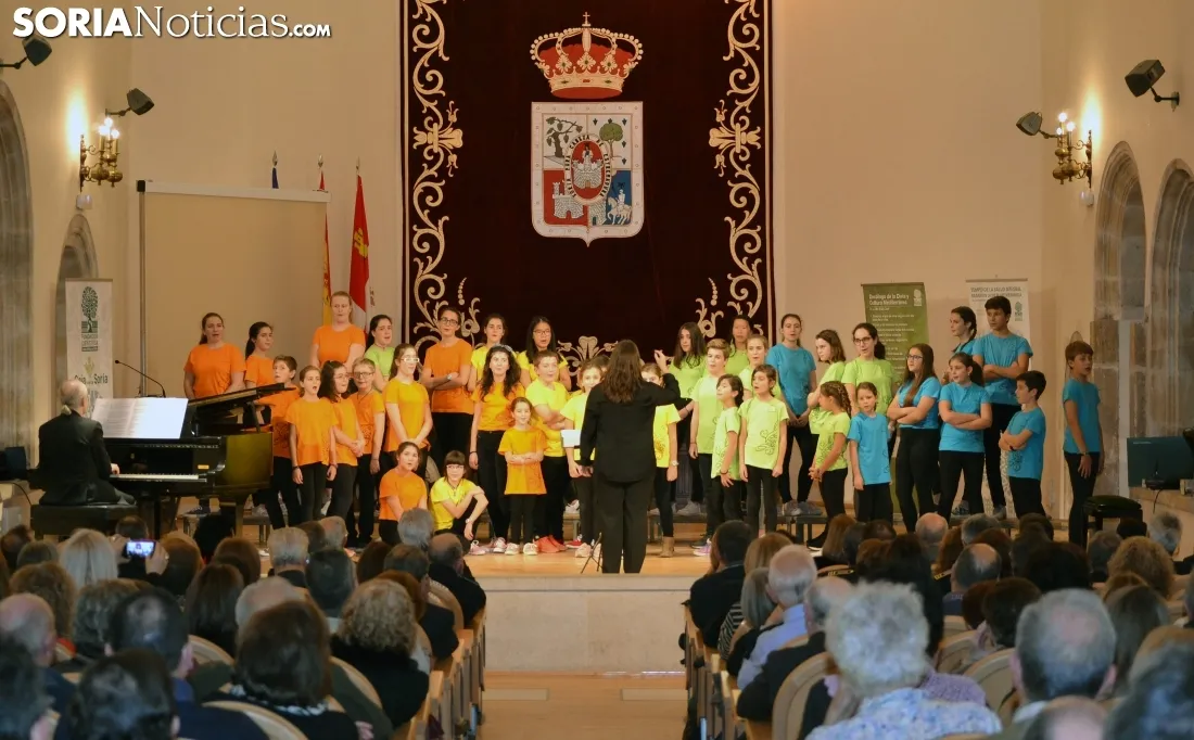 Una imagen del concierto de las voces blancas de la Coral de Soria. /SN