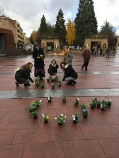 Foto 3 - Un solidario jard&iacute;n 'planta' al machismo y a la violencia de g&eacute;nero  en Mariano Granados