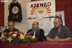 Entrega del premio Mónico Vicente. 