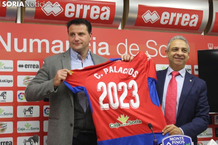C&eacute;sar Palacios renueva su contrato con el CD Numancia hasta 2023