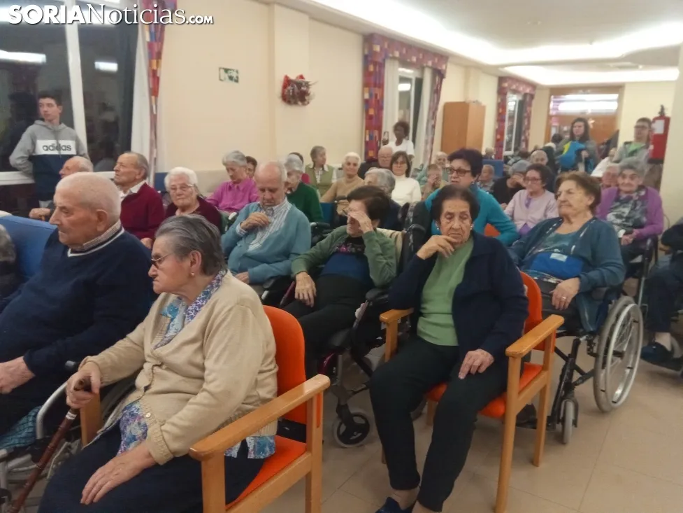 Una imagen del salón de actos de la residencia esta tarde. /SN
