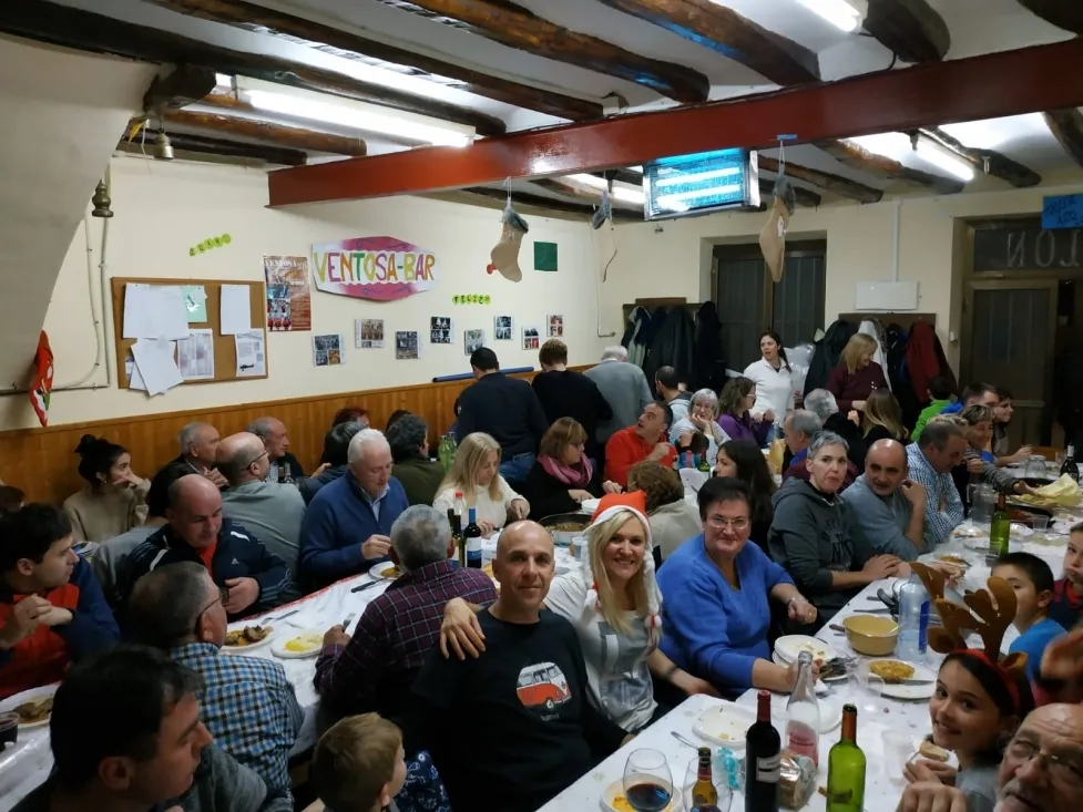 Nochevieja adelantada en Ventosa de San Pedro. Cedida 