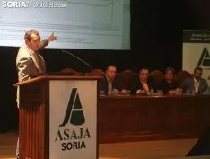 Una imagen del acto en el Aula Magna este viernes. /SN