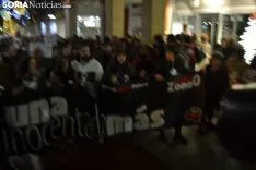 Una imagen de la más que multitudinaria manifestación de esta tarde de viernes. /SN
