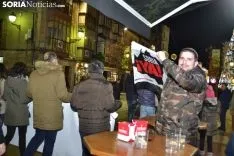 Una imagen de la más que multitudinaria manifestación de esta tarde de viernes. /SN