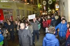 Una imagen de la más que multitudinaria manifestación de esta tarde de viernes. /SN