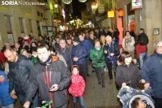 Una imagen de la más que multitudinaria manifestación de esta tarde de viernes. /SN