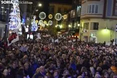 Una imagen de la más que multitudinaria manifestación de esta tarde de viernes. /SN