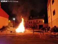 Foto 37 - Fotos: Golmayo enciende su luminaria en honor a Santa B&aacute;rbara 