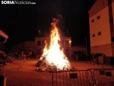 Foto 36 - Fotos: Golmayo enciende su luminaria en honor a Santa B&aacute;rbara 