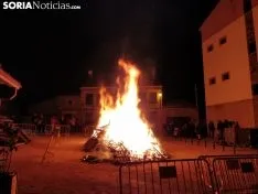Foto 35 - Fotos: Golmayo enciende su luminaria en honor a Santa B&aacute;rbara 
