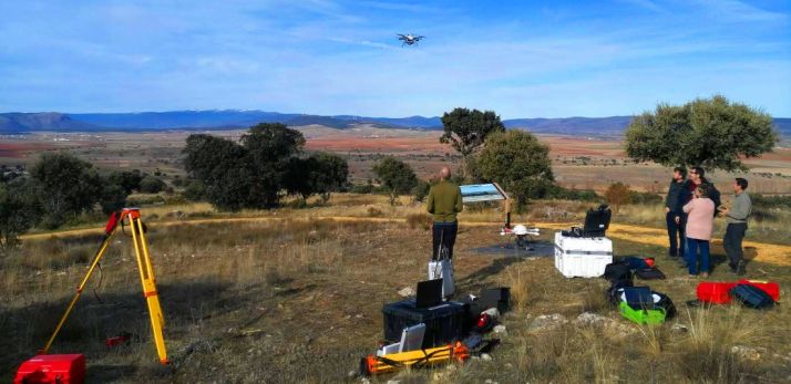 Un dron sobrevolando la zona. /SN