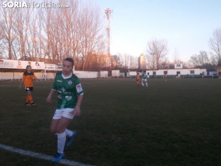 Yessenia rescata a un inconformista CD San José (1-1)