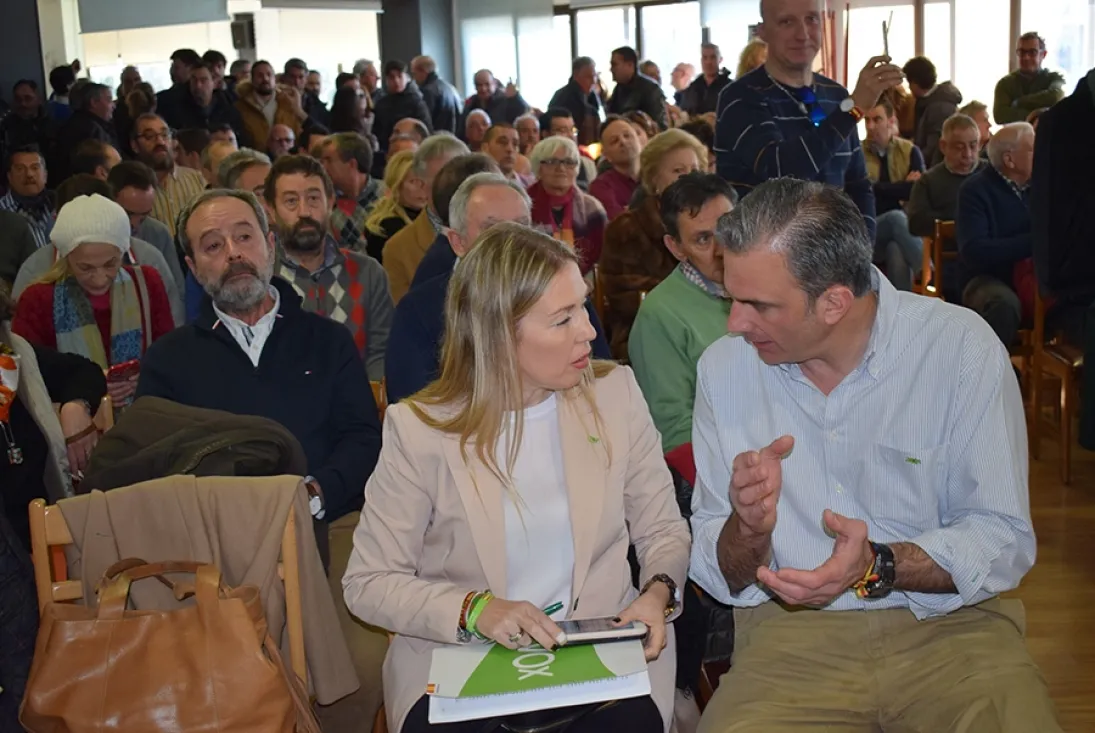 Foto 10 - Fotos y cr&oacute;nica del primer acto publico de Vox en Soria
