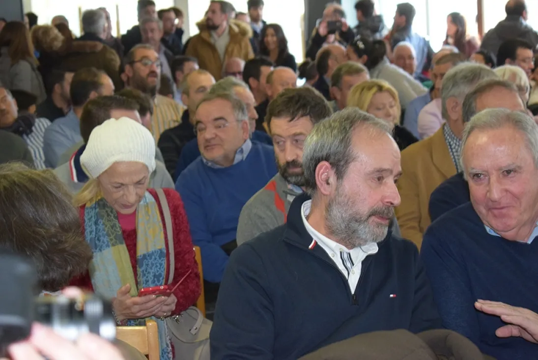 Foto 9 - Fotos y cr&oacute;nica del primer acto publico de Vox en Soria