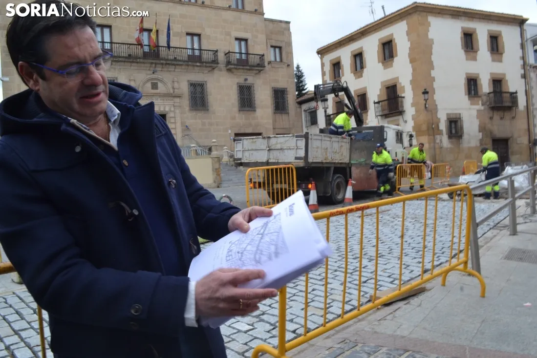 Foto 2 - El PP vuelve a denunciar el adoquinado en zonas peatonales de la ciudad