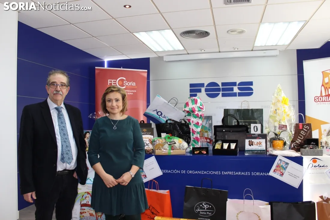 María Velasco Izquierdo recoge sus premios en FOES. SN