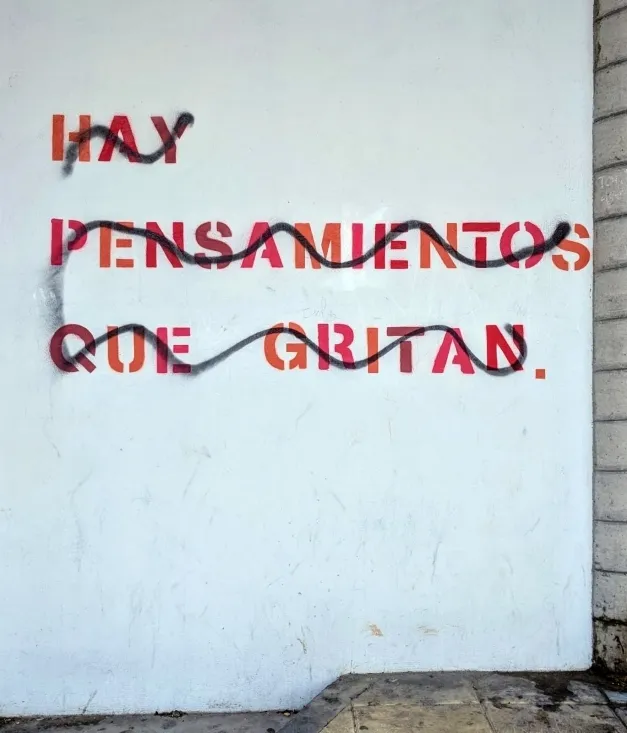 Una de las tachaduras en los textos. 