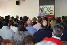 Foto 3 - Fotos y cr&oacute;nica del primer acto publico de Vox en Soria