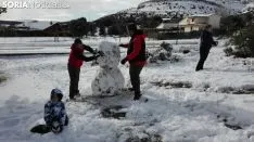 Los pueblos sorianos se visten de blanco.
