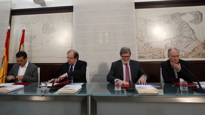 Temprano (izda.), Herrera, Aparicio y Vicente Andrés este miércoles. /Jta.