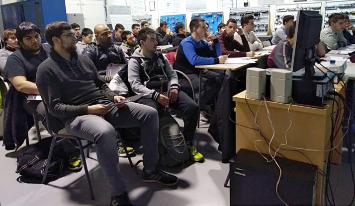 Imagen de una de las ponencias. /PF