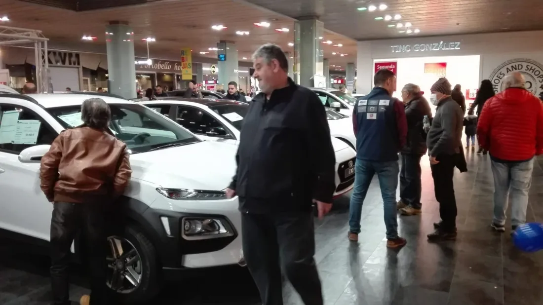 Foto 7 - La animada VII Feria del Coche de Ocasi&oacute;n y Seminuevo de Soria contin&uacute;a este domingo en Camaretas