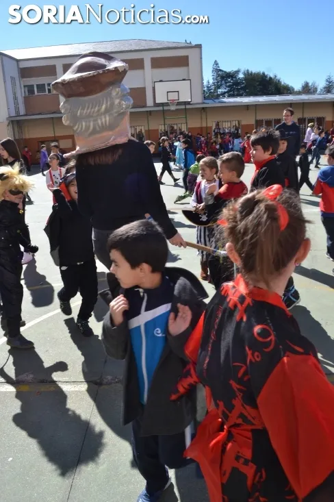 Una imagen del ambiente en el patio del colegio. /SN