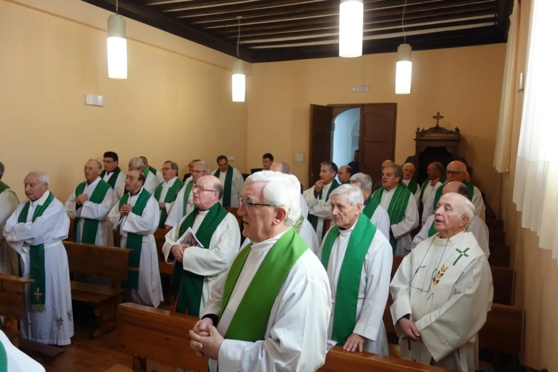 Una imagen del encuentro de sacerdotes diocesanos. /DOS
