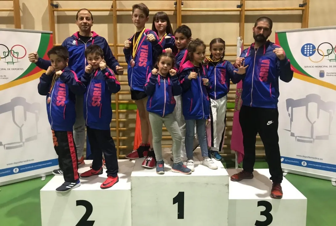 Los deportistas en Medina del Campo. /CKS
