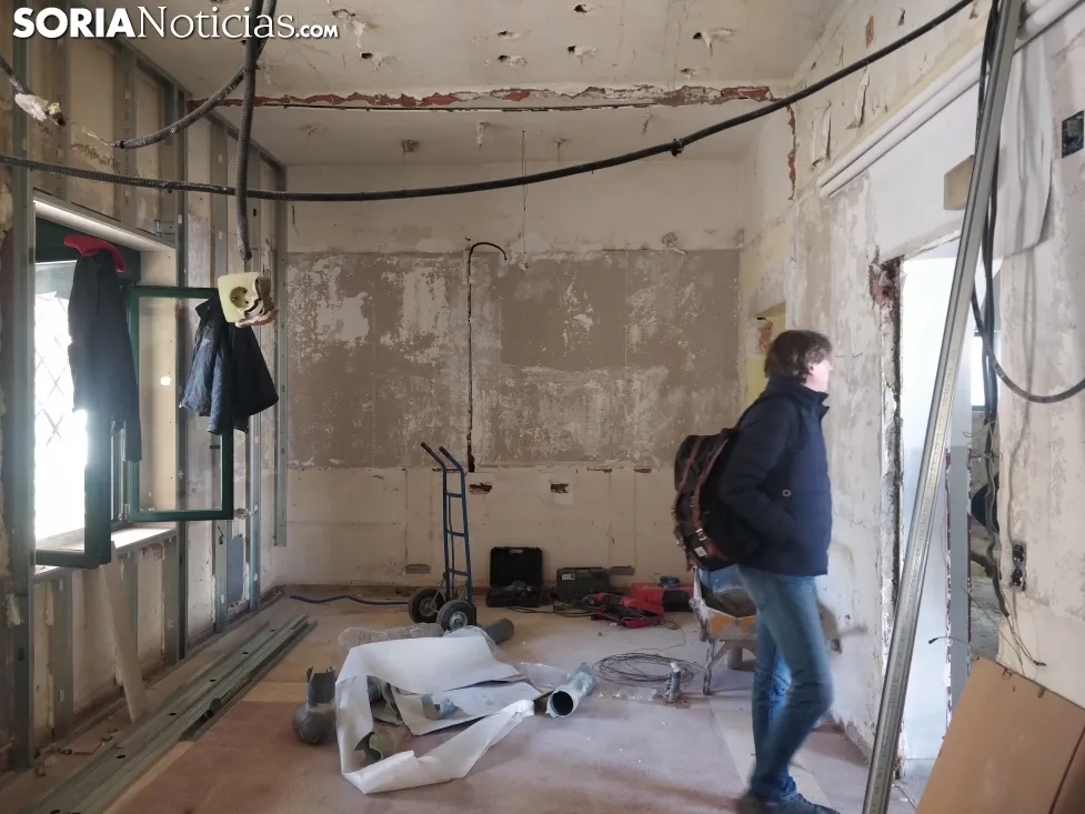 Obras en el Hogar de la Barriada. SN 