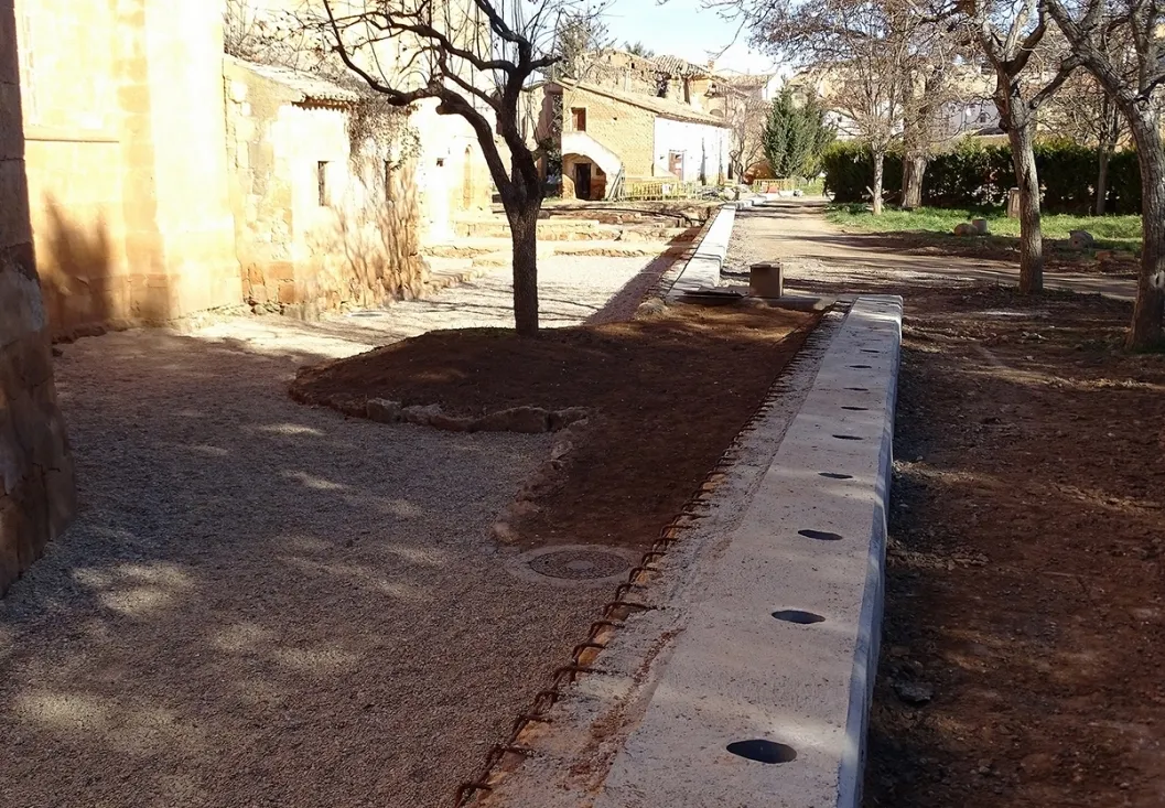 Muro de gaviones, en construcción, para la prevención de inundaciones. /Jta.
